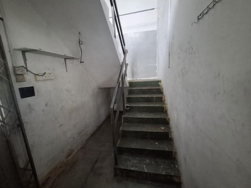 Factory for Rent in SS13 (Subang Jaya) - FC Wong - Corridor - PropertyGuru.com.my
