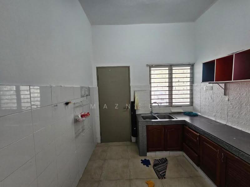 Rumah Teres 2-Tingkat untuk Disewa di Presint 11 (Putrajaya) - Maznee Realtor - Kitchen - PropertyGuru.com.my