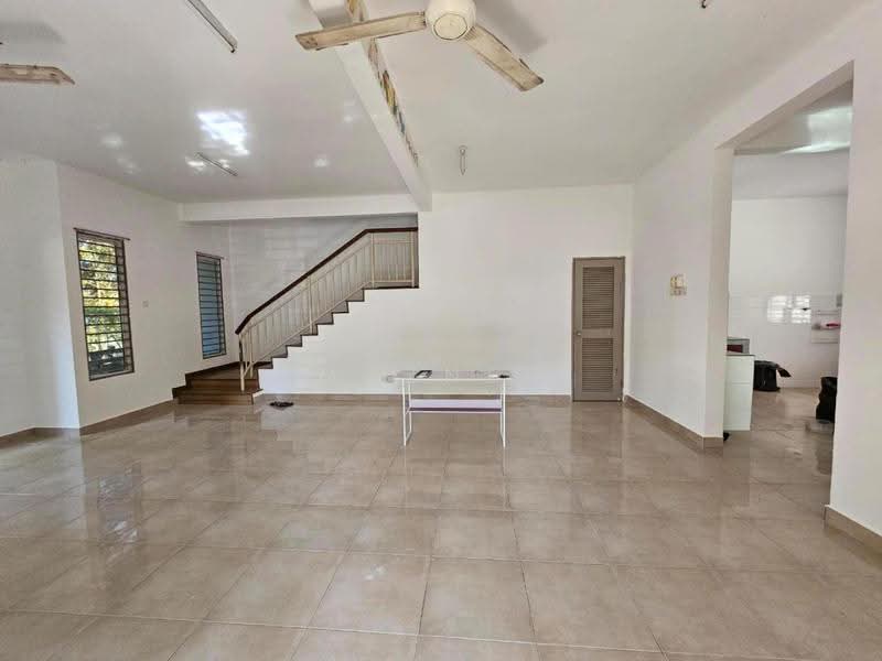 Rumah Teres 2-Tingkat untuk Disewa di Presint 11 (Putrajaya) - Maznee Realtor - Living Room - PropertyGuru.com.my