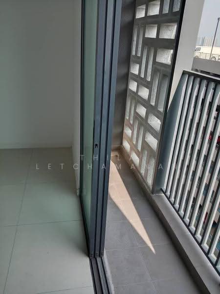 Kediaman Servis untuk Dijual di Casa Embun - Thila Letchamanan - Balcony - PropertyGuru.com.my