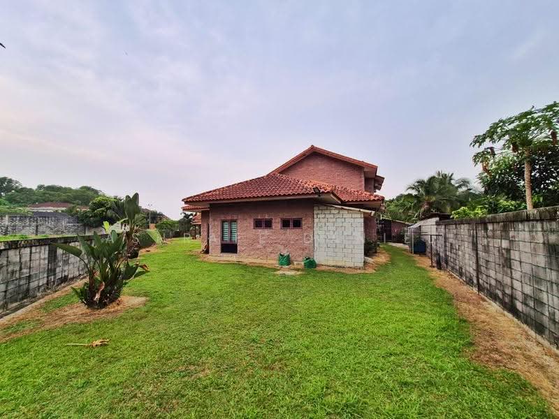 Bungalow House for Sale in Petaling Jaya (Selangor) - Ashraff Daniel - Exterior - PropertyGuru.com.my