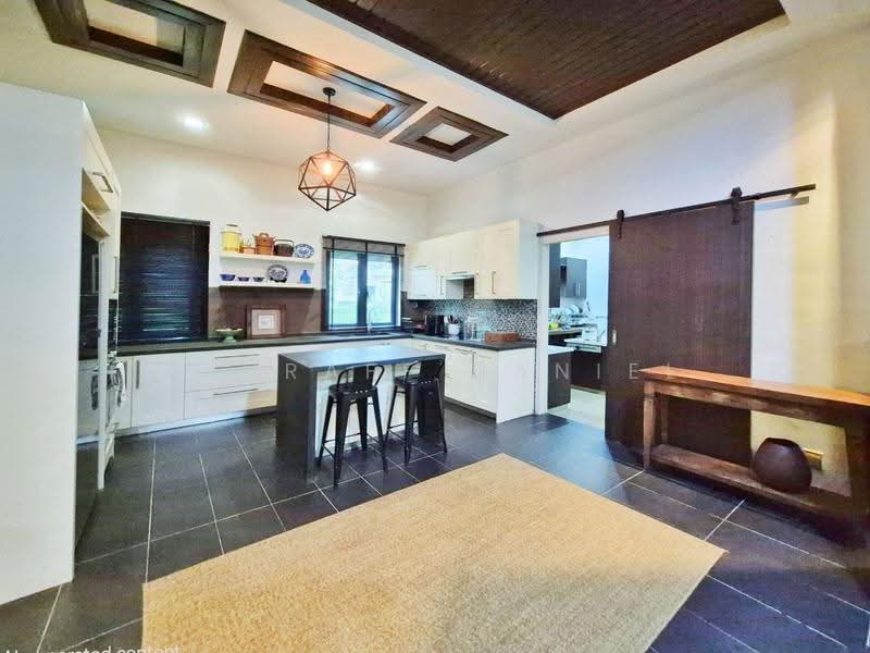Bungalow House for Sale in Petaling Jaya (Selangor) - Ashraff Daniel - Kitchen - PropertyGuru.com.my