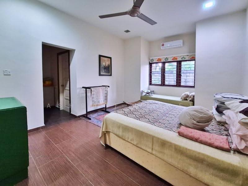 Bungalow House for Sale in Petaling Jaya (Selangor) - Ashraff Daniel - Bedroom - PropertyGuru.com.my