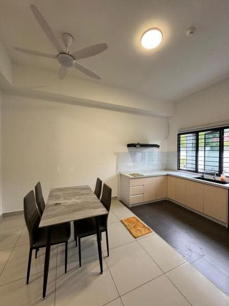 Rumah Bandar untuk Disewa di Sungai Long (Bandar Sungai Long) - Eric Liew - Kitchen - PropertyGuru.com.my