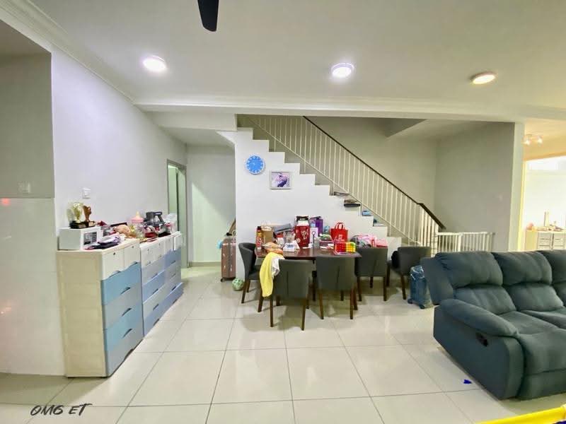 2-storey Terraced House for Sale in Klang (Selangor) - Vincent Yeoh - Living Room - PropertyGuru.com.my