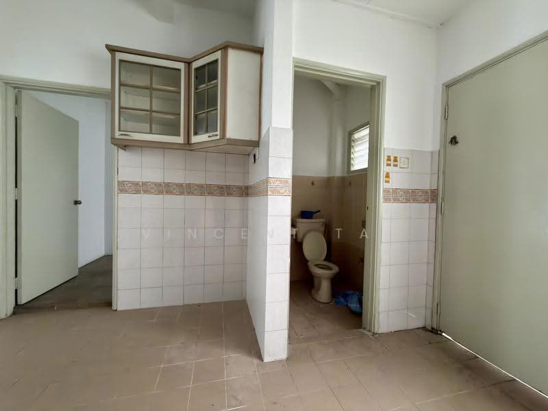 Rumah Teres 2-Tingkat untuk Dijual di Usj 14 (Subang Jaya) - Vincent Tai - Kitchen - PropertyGuru.com.my