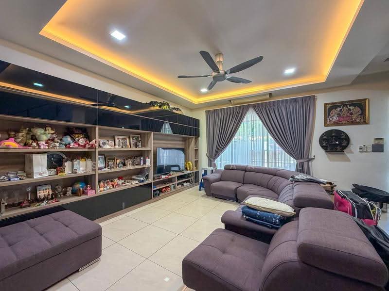 3-storey Terraced House for Sale in D'alpinia (Puchong) - Ashraff Daniel - Living Room - PropertyGuru.com.my