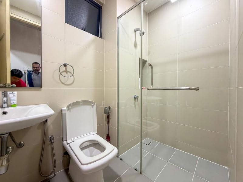 3-storey Terraced House for Sale in D'alpinia (Puchong) - Ashraff Daniel - Bathroom - PropertyGuru.com.my