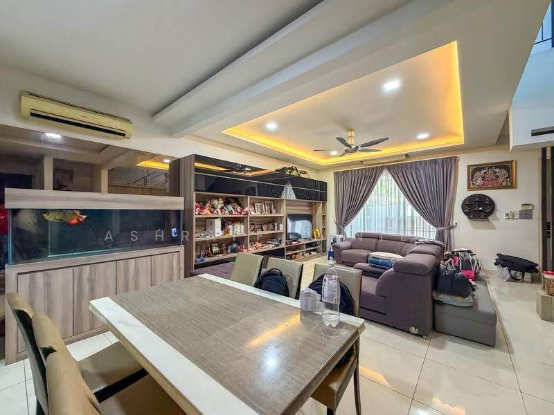 3-storey Terraced House for Sale in D'alpinia (Puchong) - Ashraff Daniel - Living Room - PropertyGuru.com.my