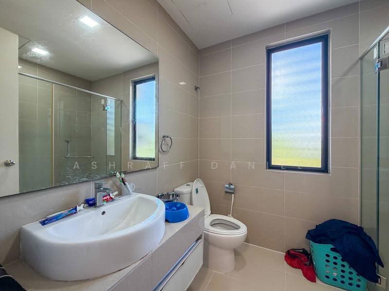 3-storey Terraced House for Sale in D'alpinia (Puchong) - Ashraff Daniel - PropertyGuru.com.my
