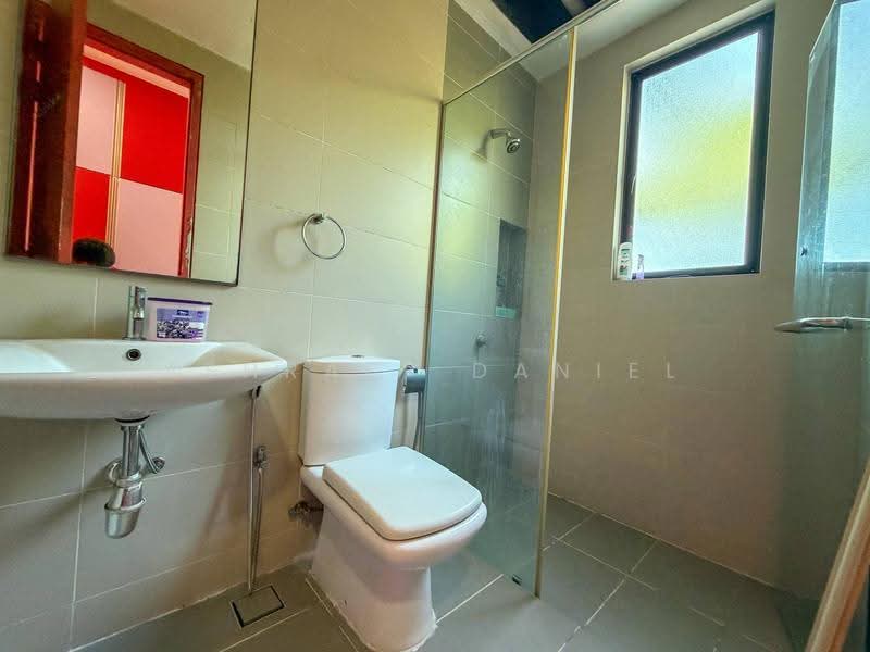 3-storey Terraced House for Sale in D'alpinia (Puchong) - Ashraff Daniel - PropertyGuru.com.my