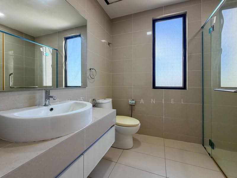 3-storey Terraced House for Sale in D'alpinia (Puchong) - Ashraff Daniel - PropertyGuru.com.my