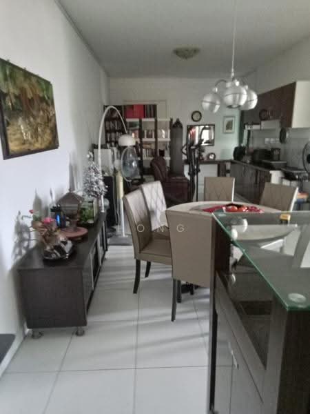 Kondominium untuk Dijual di Elit Heights @ Bayan City - Hong . - Dining Room - PropertyGuru.com.my