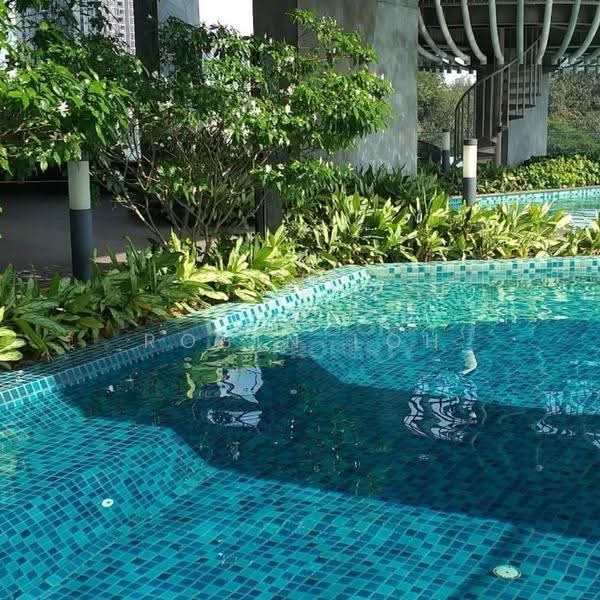 Service Residence for Sale at Skyluxe On The Park Bukit Jalil - Robin Loh - Pool - PropertyGuru.com.my