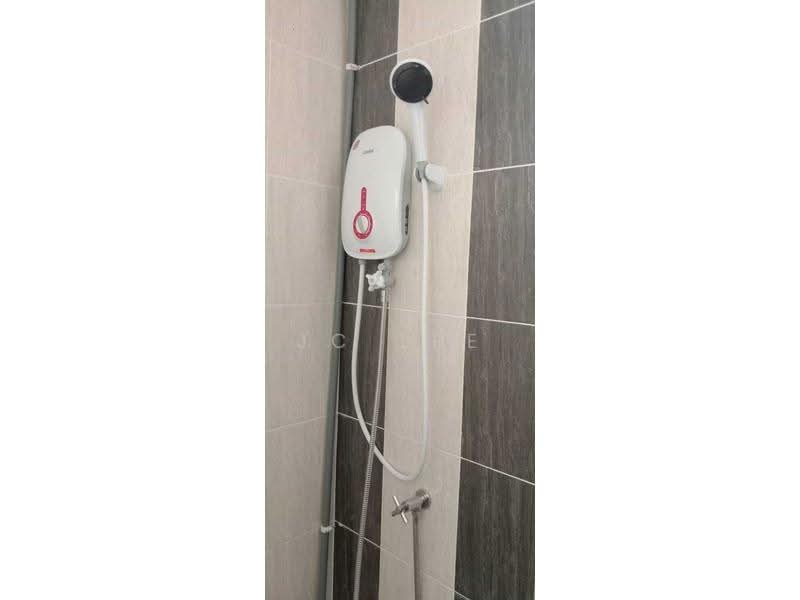 Kondominium untuk Disewa di Vista Bangi - JC Lee - Bathroom - PropertyGuru.com.my