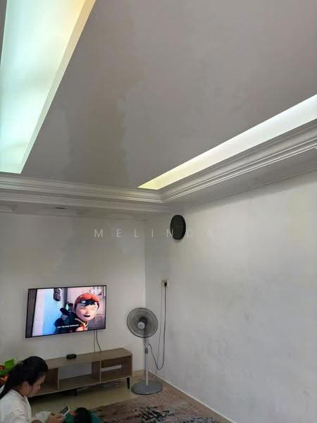 Rumah Teres 1-Tingkat untuk Dijual di Taman Universiti (Skudai) - Melinda Ee - Living Room - PropertyGuru.com.my