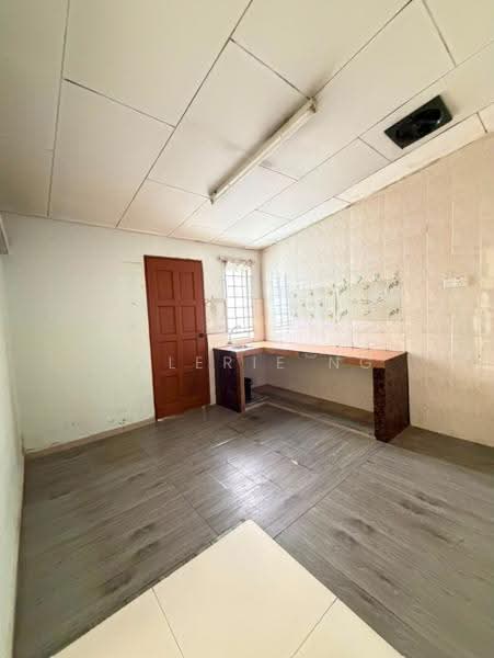 Rumah Teres 1-Tingkat untuk Dijual di Kepong (Kuala Lumpur) - Valerie Ng - Kitchen - PropertyGuru.com.my