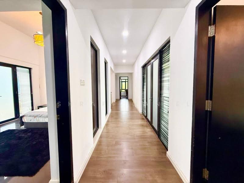 Bungalow House untuk Dijual di Perdana Lakeview East (Cyberjaya) - Ashraff Daniel - Corridor - PropertyGuru.com.my