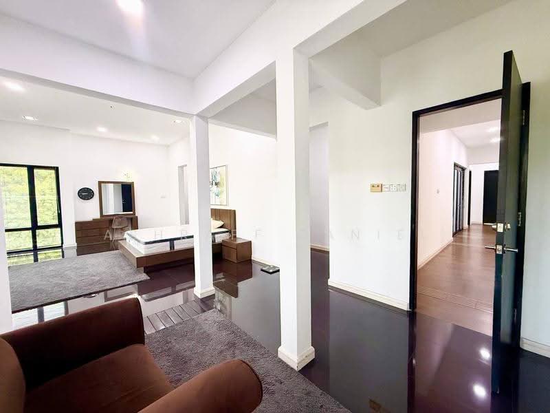 Bungalow House untuk Dijual di Perdana Lakeview East (Cyberjaya) - Ashraff Daniel - Bedroom - PropertyGuru.com.my