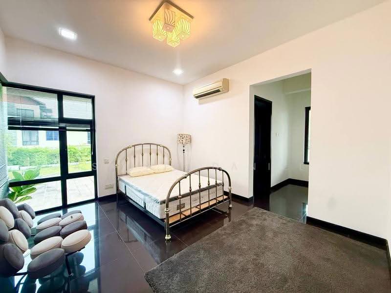 Bungalow House untuk Dijual di Perdana Lakeview East (Cyberjaya) - Ashraff Daniel - Bedroom - PropertyGuru.com.my
