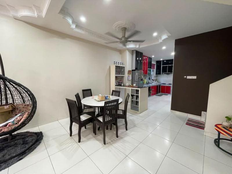 2-storey Terraced House for Sale in Taman Scientex Senai (Senai) - Daniel Yong - Dining Room - PropertyGuru.com.my