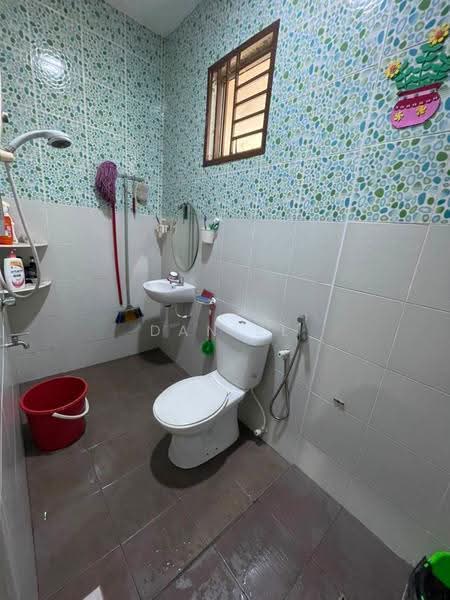2-storey Terraced House for Sale in Taman Scientex Senai (Senai) - Daniel Yong - Bathroom - PropertyGuru.com.my