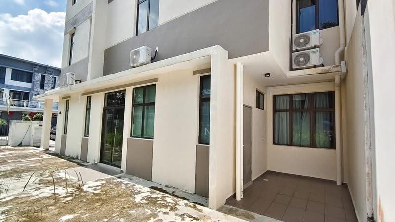 Cluster House for Sale in Taman Mutiara Mas (Skudai) - Xin Lin - PropertyGuru.com.my