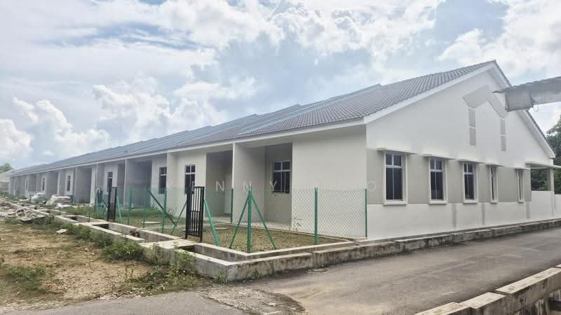 Rumah Teres 1-Tingkat untuk Dijual di Kuala Rompin (Pahang) - Kenny Loo - Exterior - PropertyGuru.com.my