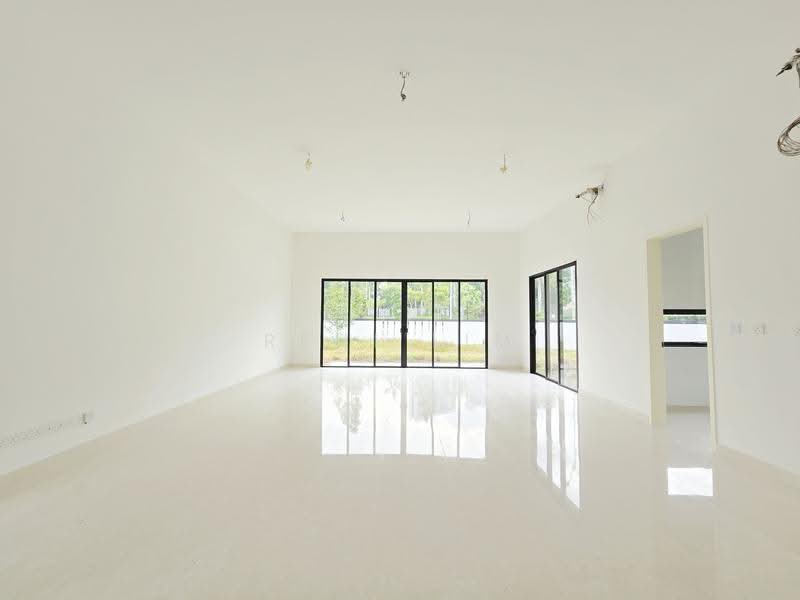 Semi-Detached House for Sale in Kota Damansara (Selangor) - Reni Lim - Living Room - PropertyGuru.com.my