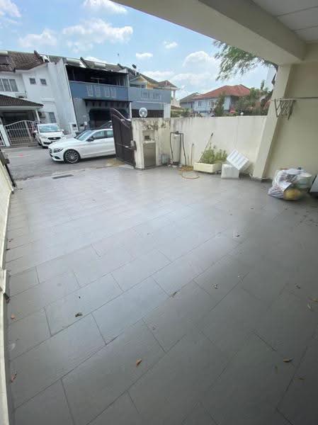 2-storey Terraced House for Sale in TAMAN PUCHONG UTAMA (Puchong) - Steven Lee - Exterior - PropertyGuru.com.my