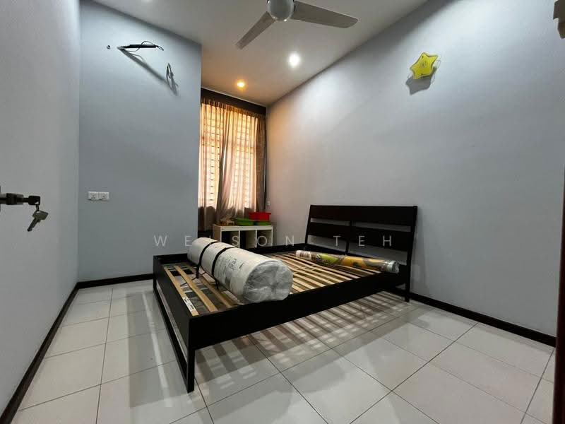 3-storey Terraced House for Sale in Sungai Ara (Penang) - Welson Teh - Bedroom - PropertyGuru.com.my
