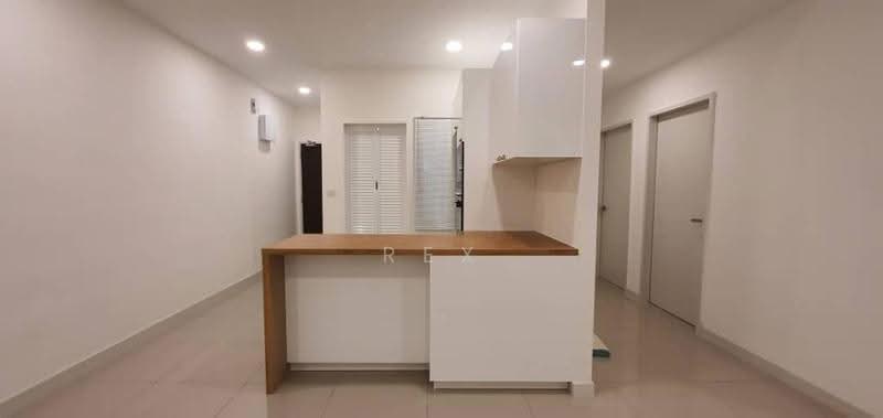 Kediaman Servis untuk Disewa di Tuan Residency - Rex Tan - Interior - PropertyGuru.com.my