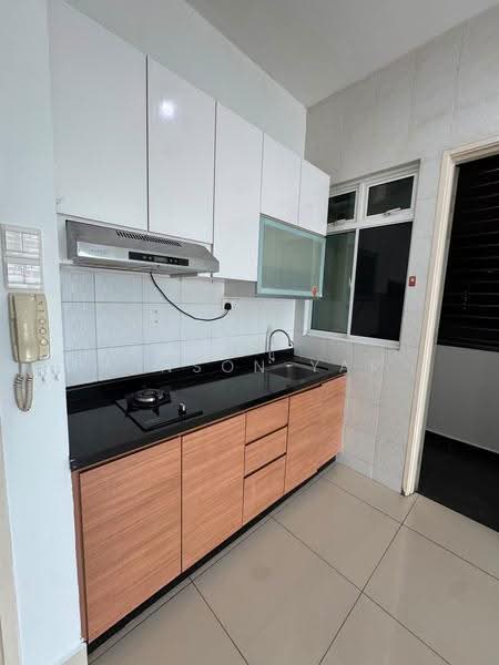 Kediaman Servis untuk Dijual di Skysuites @ Meldrum Hills - Winson Yap - Kitchen - PropertyGuru.com.my