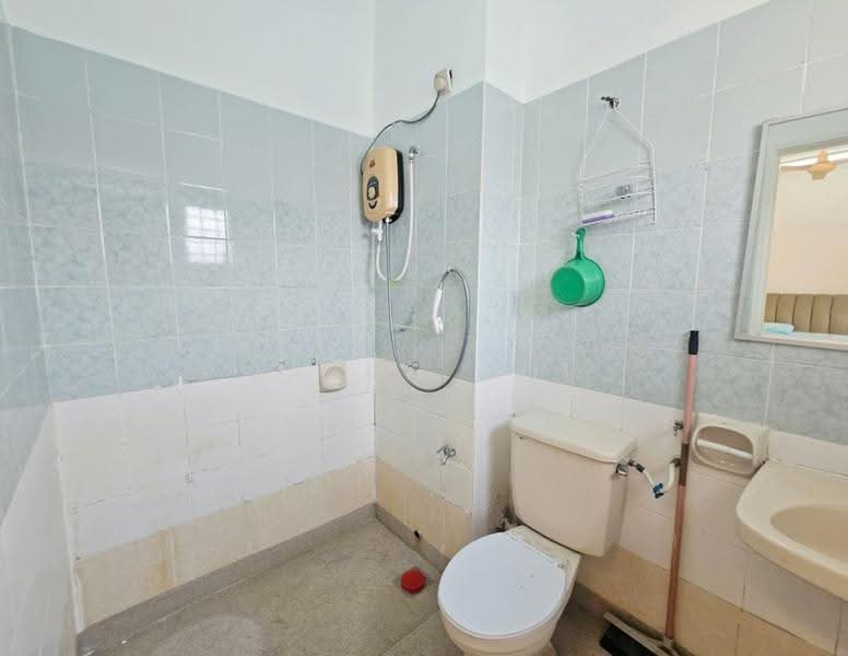Rumah Teres 2-Tingkat untuk Dijual di Putra Heights (Subang Jaya) - Jason Ooi - Bathroom - PropertyGuru.com.my