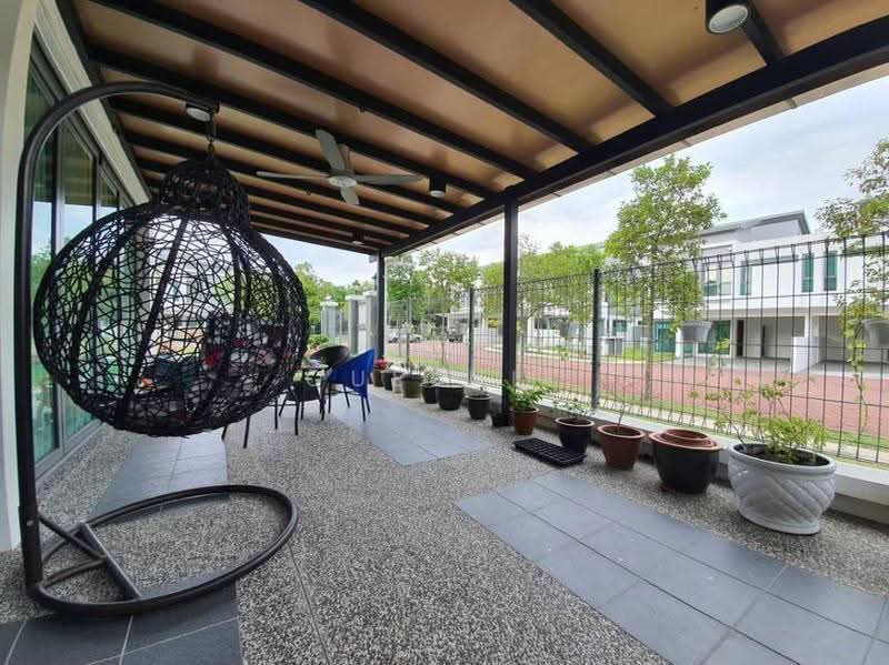 Rumah Berkembar untuk Dijual di Taman Molek (Johor Bahru) - Queenie Ng - PropertyGuru.com.my