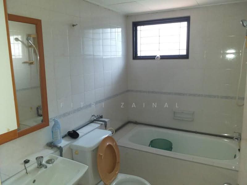 Kondominium untuk Dijual di Tiara Ampang - Fitri Zainal - Bathroom - PropertyGuru.com.my
