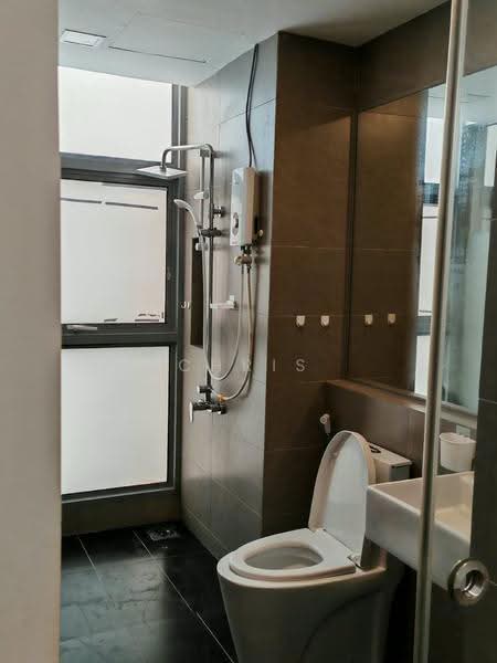 Condominium for Rent at Lakefront Residence - Chris Lee - Bathroom - PropertyGuru.com.my