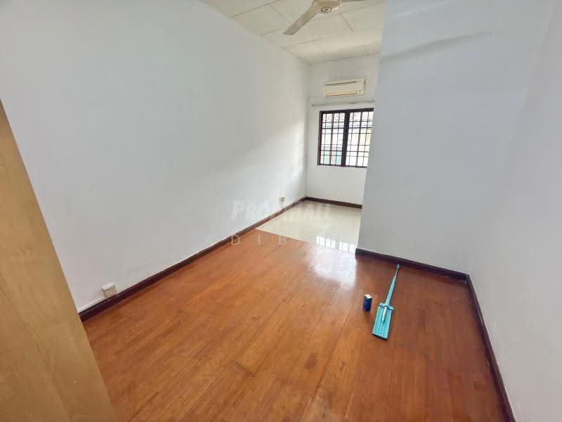 Rumah Teres 2-Tingkat untuk Dijual di Shah Alam (Selangor) - Adibah Salim - Interior - PropertyGuru.com.my