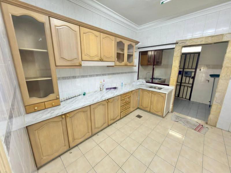 Rumah Teres 2-Tingkat untuk Dijual di Shah Alam (Selangor) - Adibah Salim - Kitchen - PropertyGuru.com.my