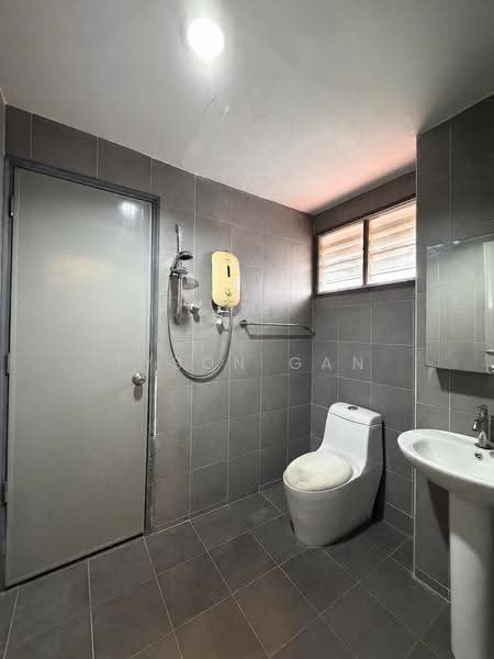 2-storey Terraced House for Sale in Usj 11 (Subang Jaya) - Tyson Gan - Bathroom - PropertyGuru.com.my
