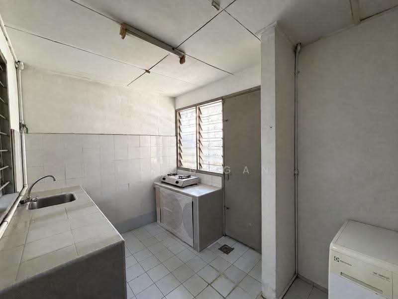 2-storey Terraced House for Sale in Usj 11 (Subang Jaya) - Tyson Gan - Kitchen - PropertyGuru.com.my