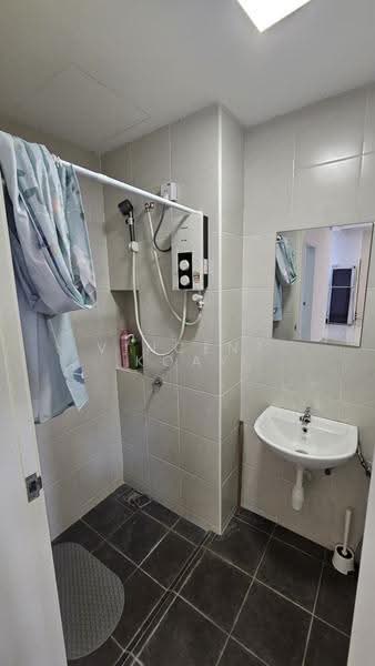 Townhouse for Sale in Bandar Cassia (Batu Kawan) - Vincent Koay - Bathroom - PropertyGuru.com.my
