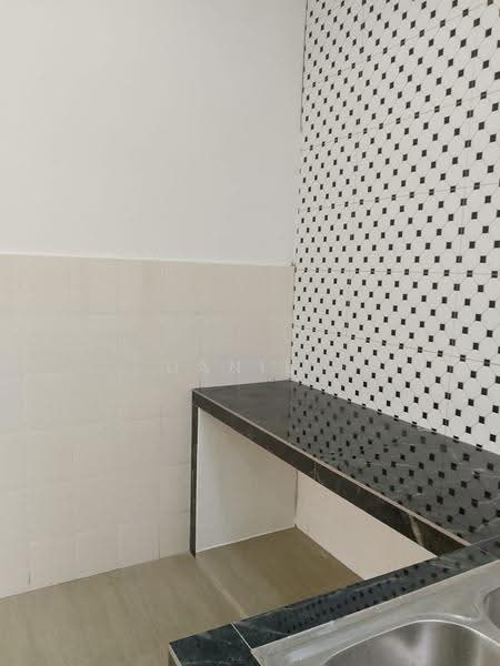 Rumah Flat untuk Dijual di Taman Megah - Daniel Yong - Kitchen - PropertyGuru.com.my