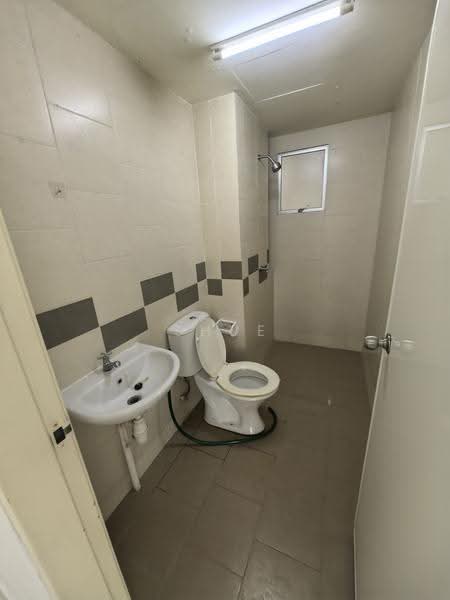Apartment for Rent at Pangsapuri Seri Mutiara - Shue Tan - Bathroom - PropertyGuru.com.my