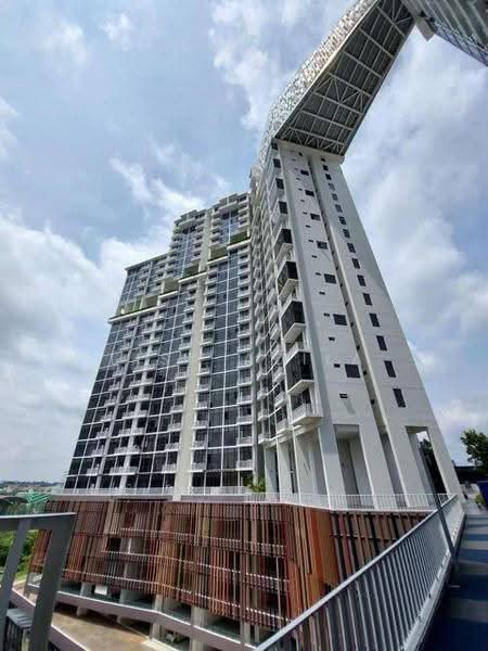 Kediaman Servis untuk Dijual di Third Avenue - Lisa Azila - Exterior - PropertyGuru.com.my