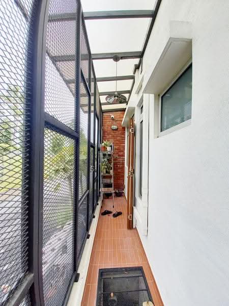 2-storey Terraced House for Sale in Bandar Rimbayu (Telok Panglima Garang) - Sa'a Nordin - Balcony - PropertyGuru.com.my