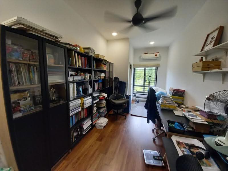 2-storey Terraced House for Sale in Bandar Rimbayu (Telok Panglima Garang) - Sa'a Nordin - Study - PropertyGuru.com.my