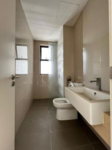 Service Residence for Sale at South View - Welson Teh - Bathroom - PropertyGuru.com.my