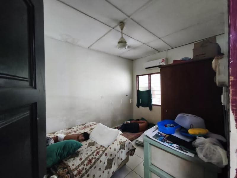 Rumah Teres 1-Tingkat untuk Dijual di Shah Alam (Selangor) - Daniel Yong - Bedroom - PropertyGuru.com.my