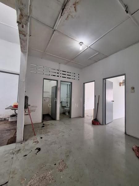 Shop / Office for Sale in Taman Lian Hoe (Kuchai Lama) - Jackie Chong - Interior - PropertyGuru.com.my